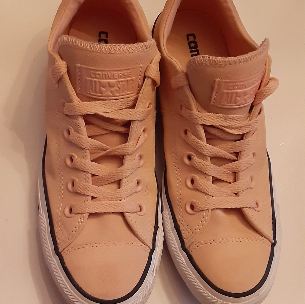 New Peachy suede converse